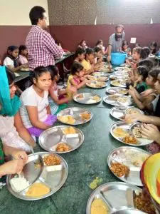 42889869_1175504289281261_1903508979938492416_n